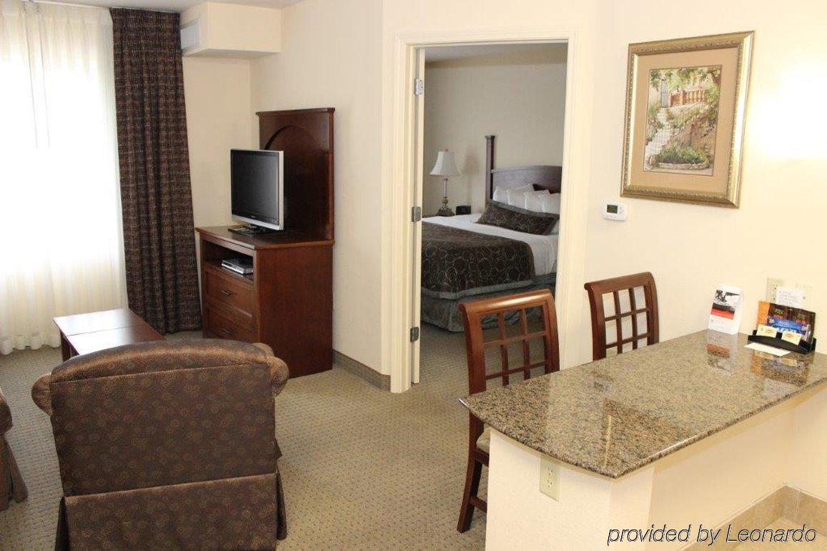 Staybridge Suites Milwaukee Airport South By Ihg Franklin  Екстериор снимка